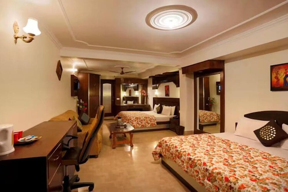 Hotel Mongas photo 2