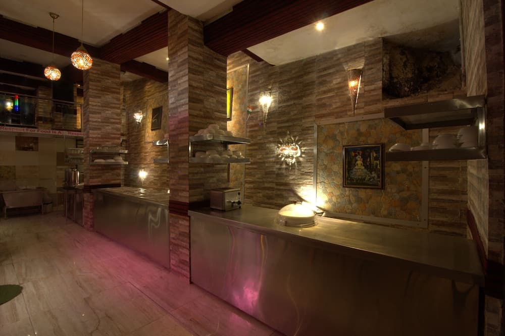 Hotel Gandhi's Paradise photo 5