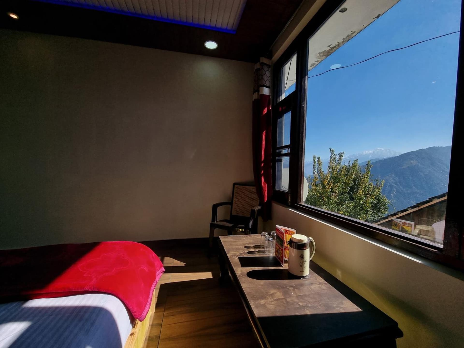 Grand Kailash view homestay -near Khajjiar photo 3