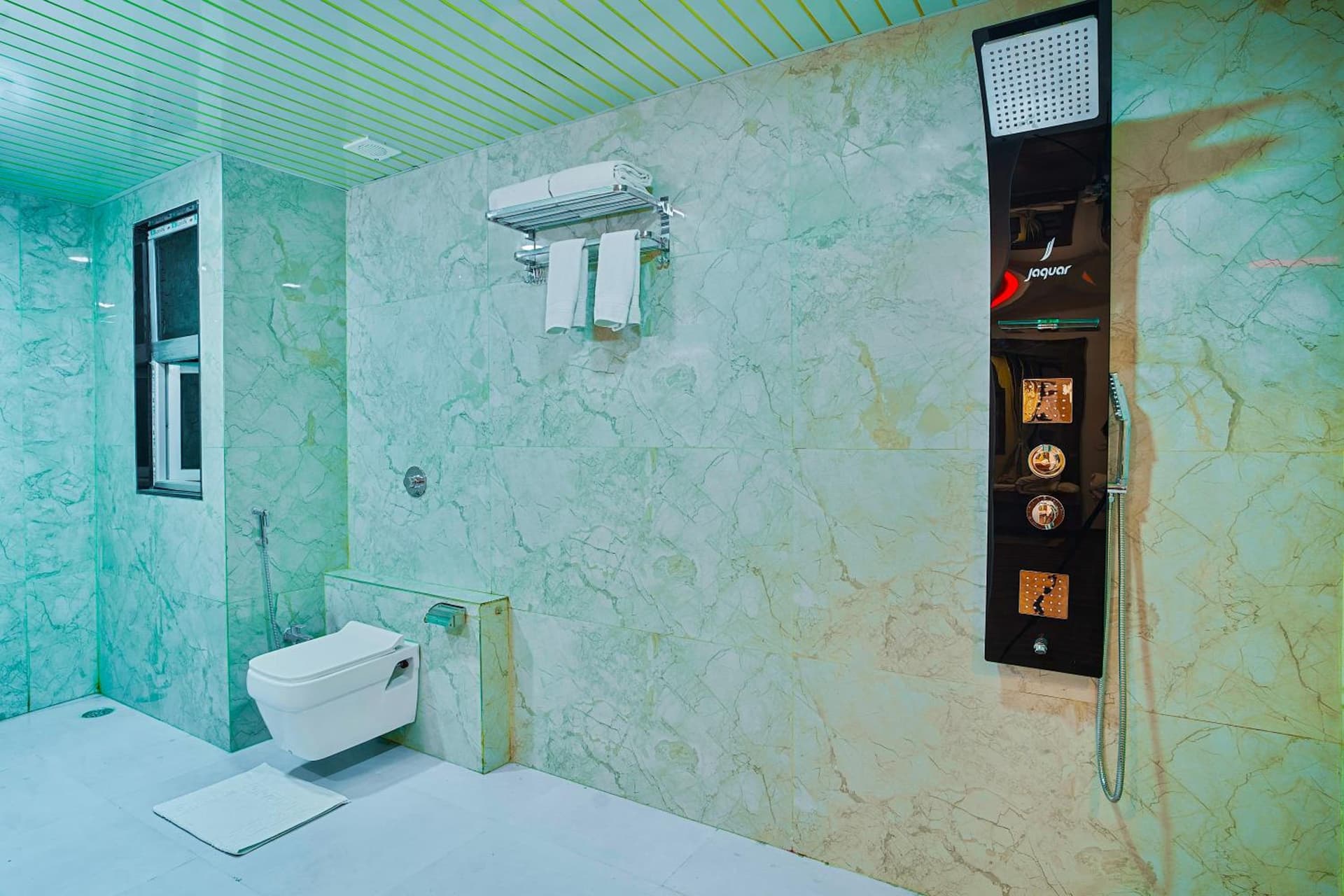 Hotel Jaisal Inn- Swimming Pool- Fort View Pure Veg Restaurant photo 2
